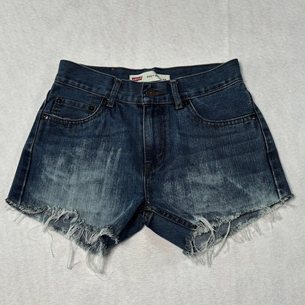 Levis 505 Regular Womens Distressed Denim Cutoff Shorts Size 26 Blue Frayed Hem